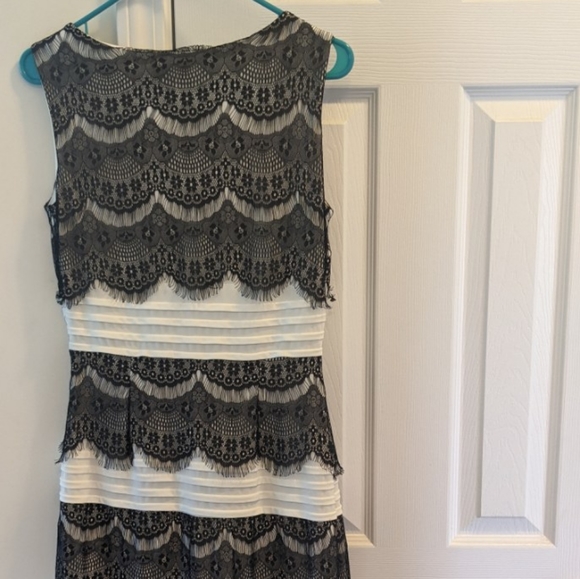 Dresses & Skirts - White and black dress